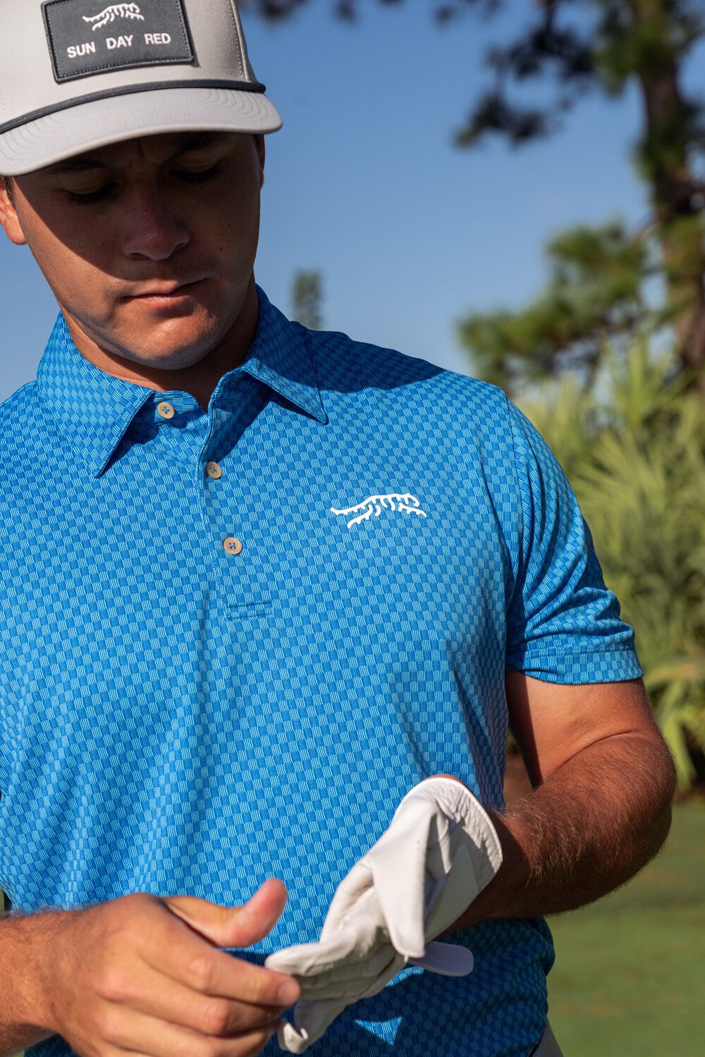 tiger woods sunday clothes