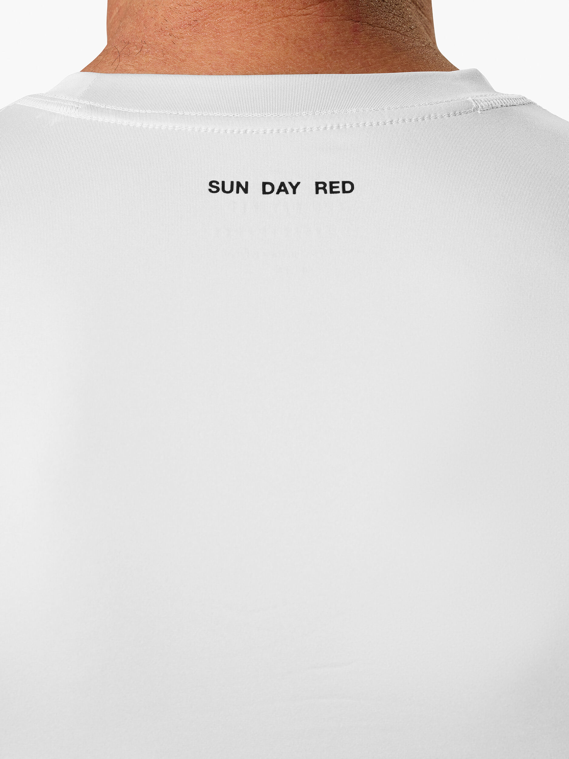【日本未入荷】SUN DAY RED Performance Tech Tee Performance Short Sleeve Tech Tee | Sun Day Red