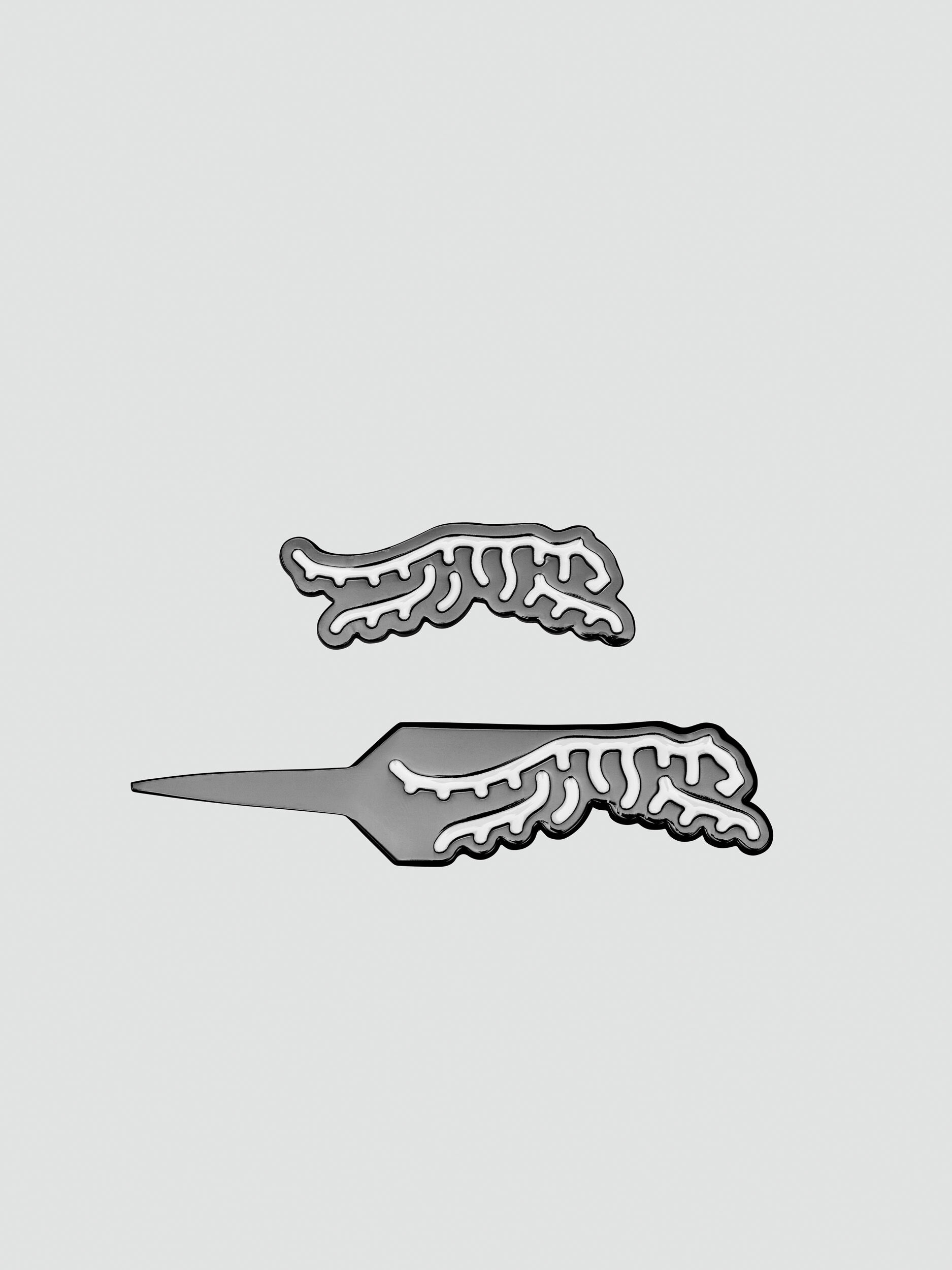 Golf Ball Markers and Divot Tools | Sun Day Red