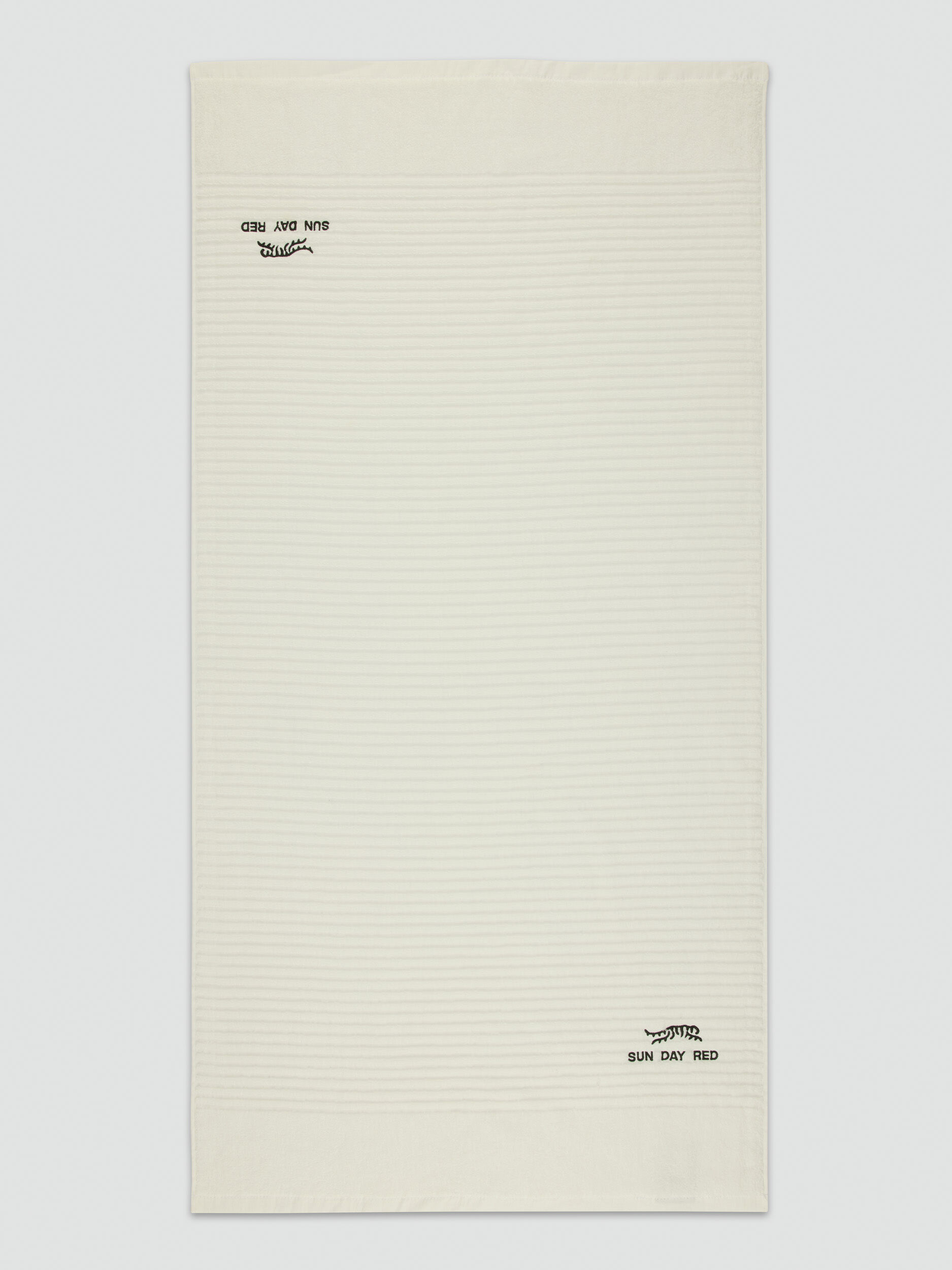 82 Golf Towel | Sun Day Red